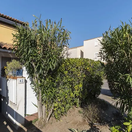 Apartamento In Agde, Close To Sea *
